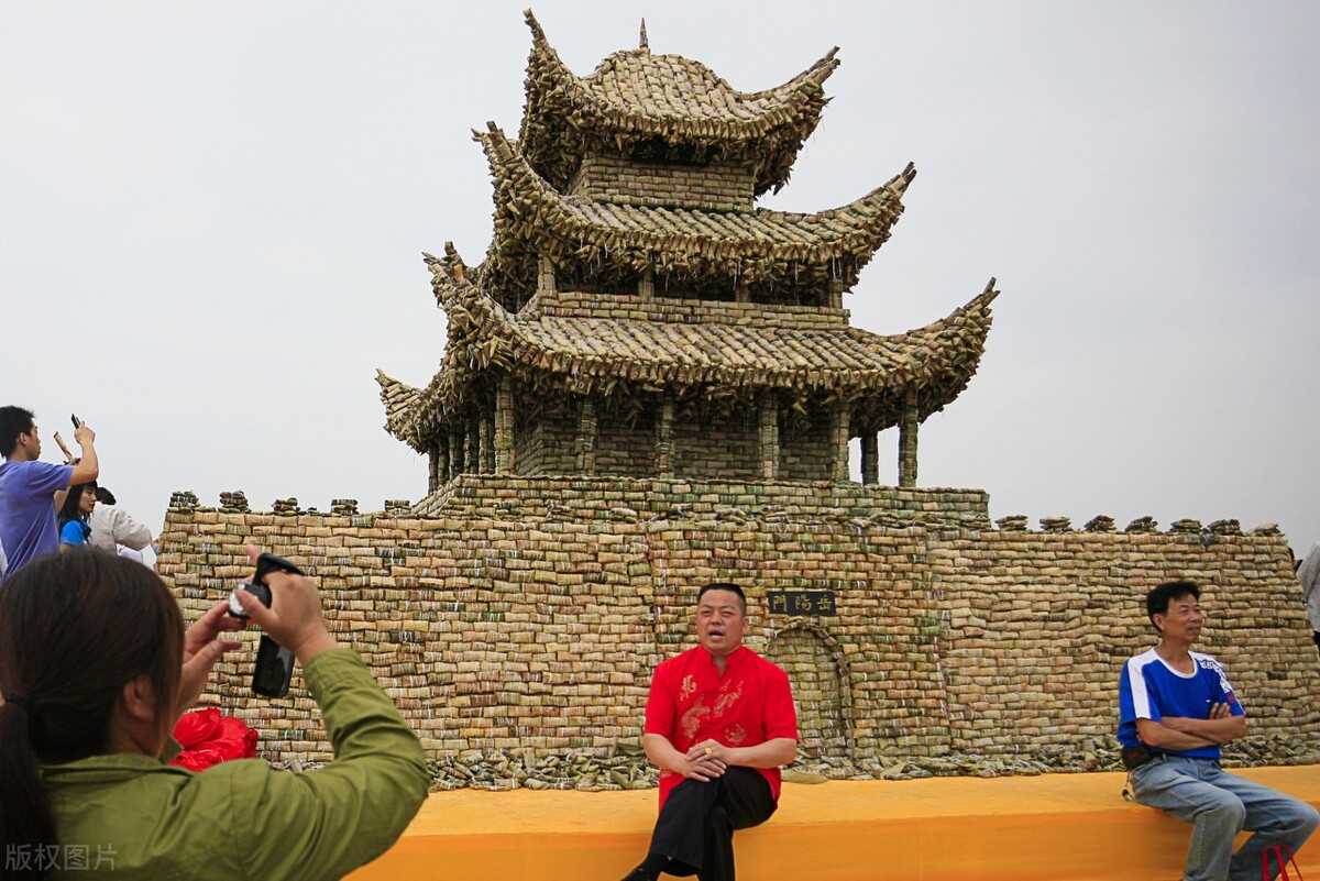 坟被占地咋补偿,关于农村坟墓平坟国家有关政策