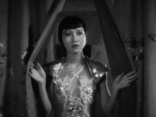 好莱坞尊为女神的华裔女明星,好莱坞女明星遭人妒忌