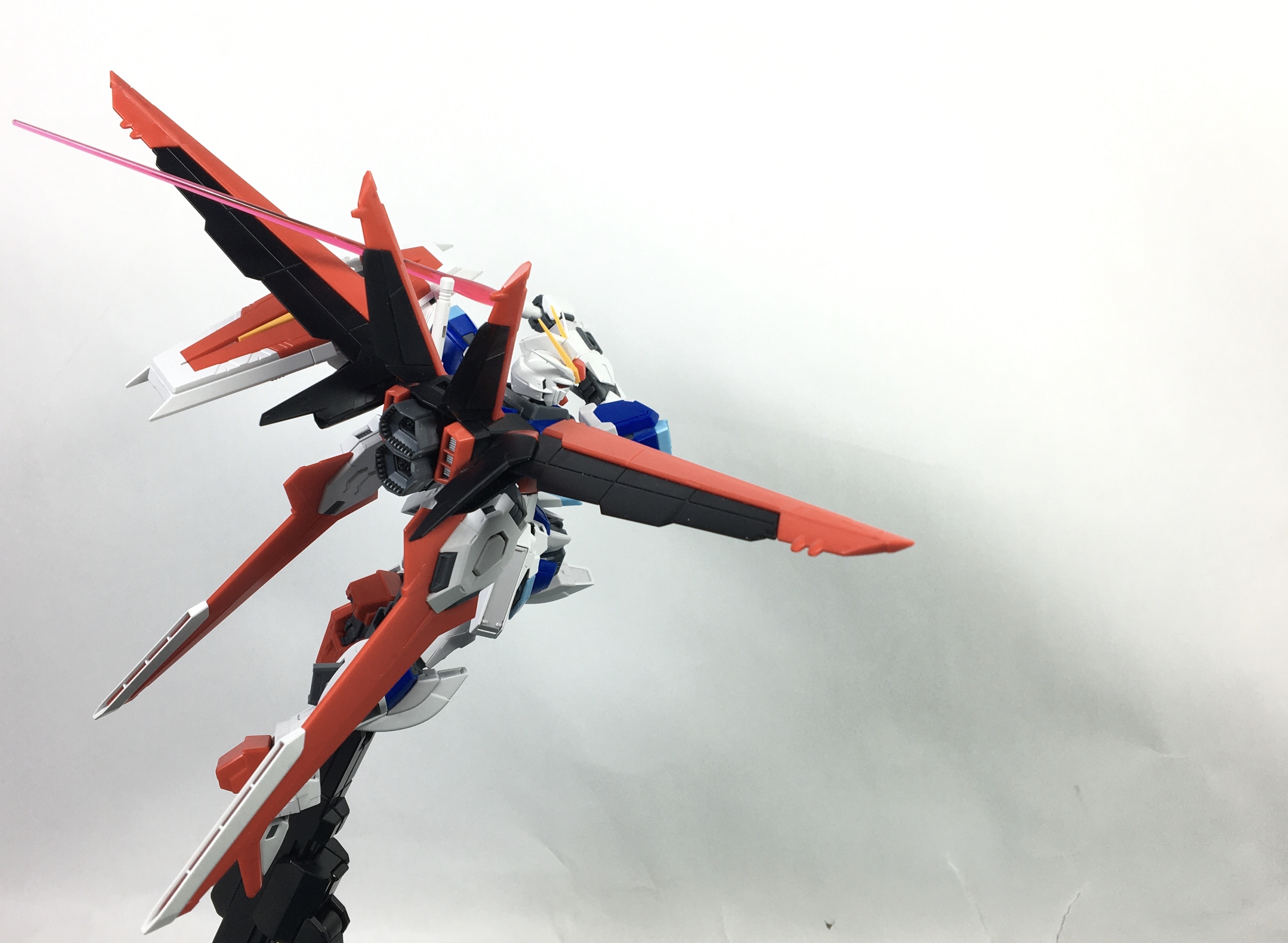 万代rg报丧女妖模型测评,万代rg空装脉冲高达测评