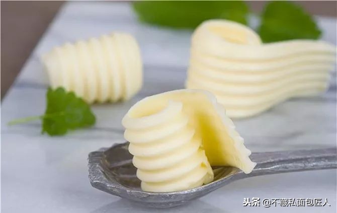 黄油可以用起酥油代替吗,烤面包可以用什么油替代黄油