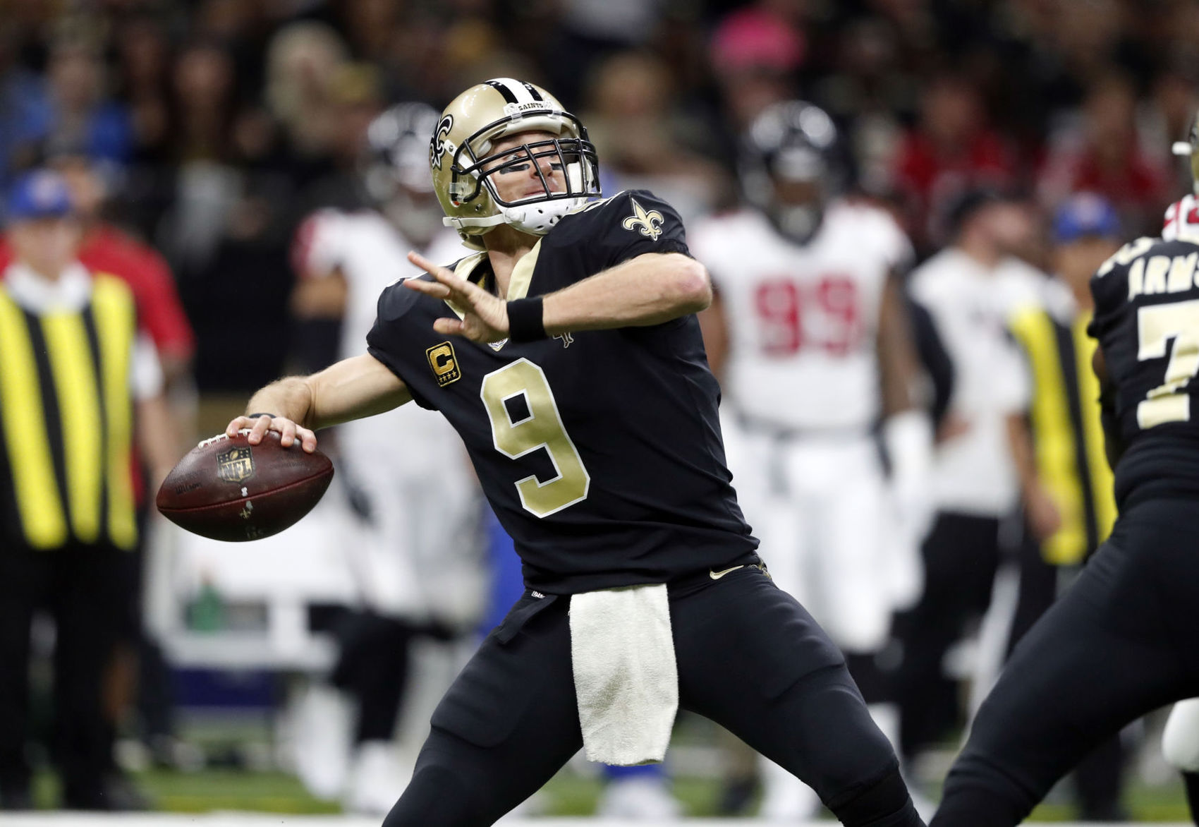 nfl美式橄榄球四分卫汤姆布雷迪,nfl橄榄球四分卫排名