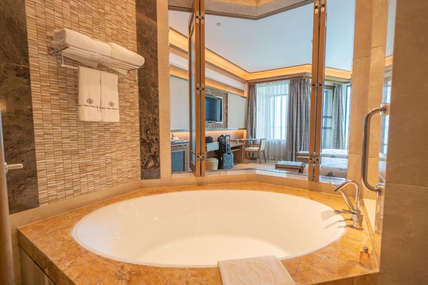 广州白水寨嘉华温泉酒店附近游玩,广州白水寨嘉华温泉酒店亲水房