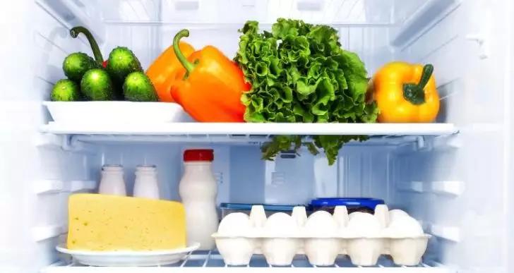 白皮鸡蛋和红皮鸡蛋营养区别,红皮鸡蛋vs白皮鸡蛋哪种更营养