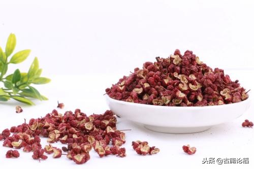 米和面里黑色的虫子是什么,你见过米里面黑色的小虫吗