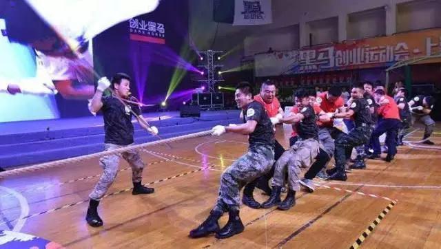 社群创业是草根逆袭,从零到一创业必备干货社群