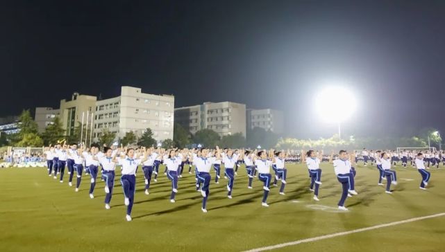 活力校园,活力青春缤纷校园