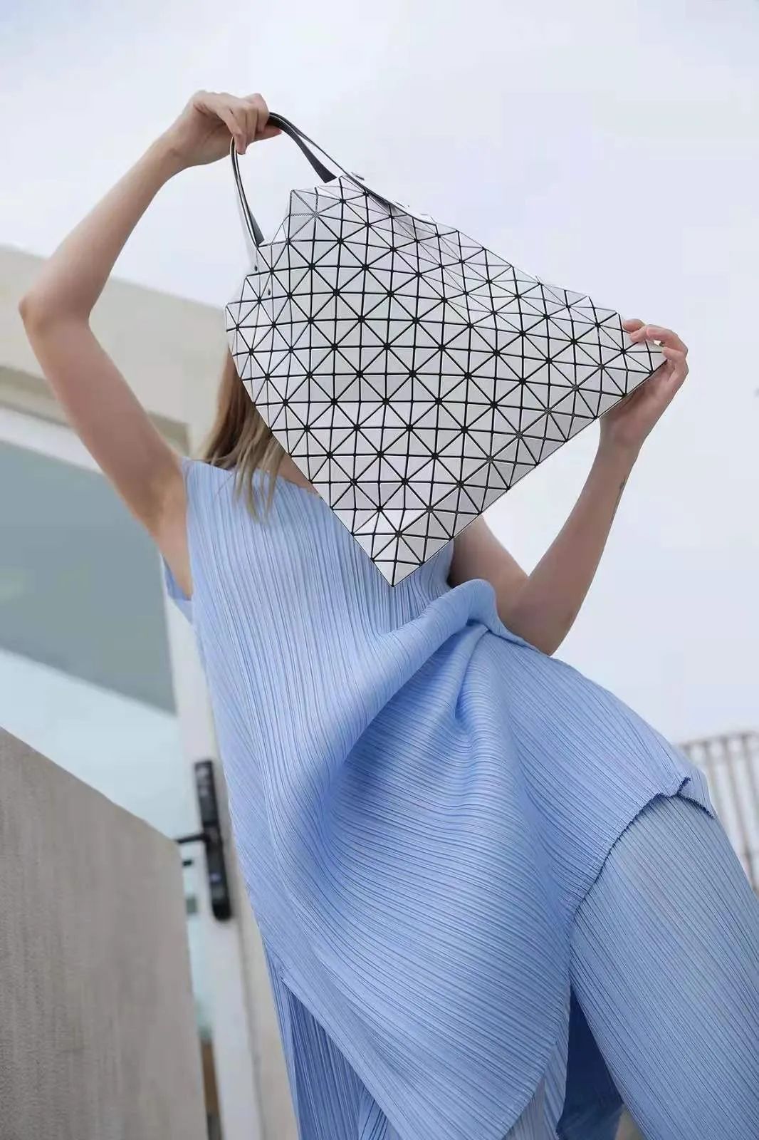 初入职场质感包包推荐,三宅一生包包属于什么档次的包包