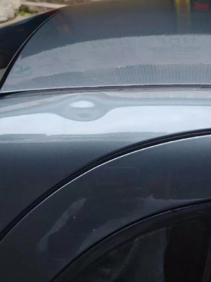 自己动手修复车翼子板凹坑,车顶凹陷修复收费标准