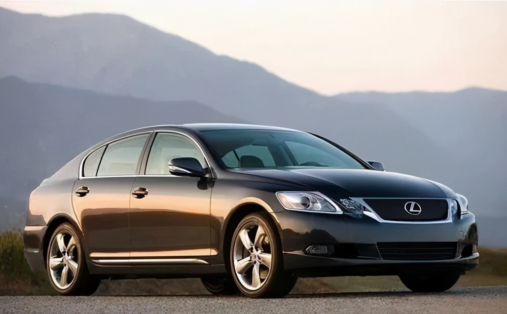 整备好的老款奔驰值得买吗,2手奔驰哪款车最值得入手