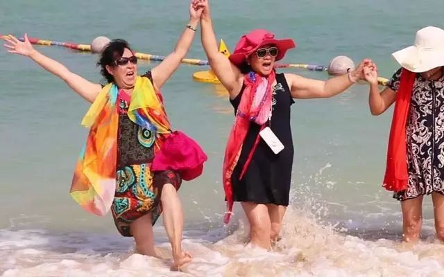 高档丝巾保养方法,大妈丝巾戴法