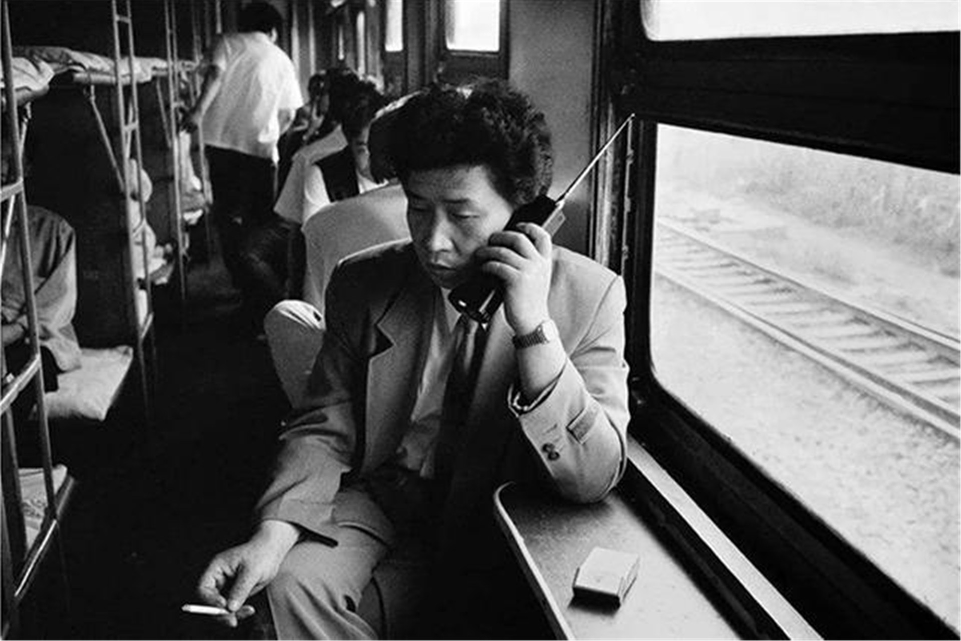 我国第一位办理手机号的人，所有号码随他选，最终他挑了什么号？