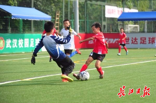 武汉晚报杯足球赛小学,武汉青少年足球比赛时间表