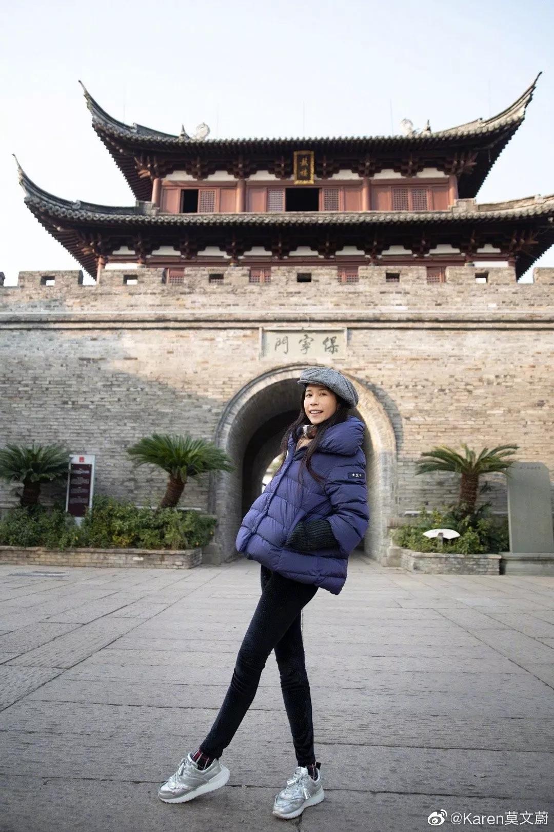 陈慧琳冻到表情失控,陈慧琳参加了什么晚会穿羽绒服