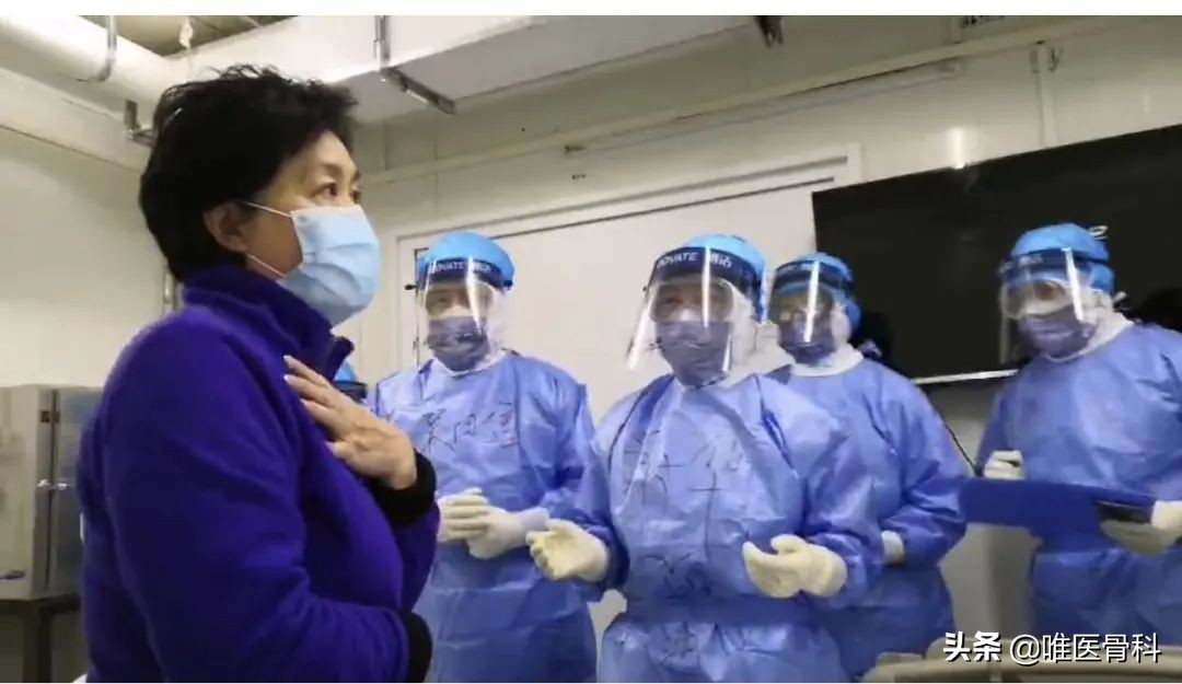 鑲虹値涓嬬殑姝︽眽琛楀ご,鑲虹値涓嬬殑姝︽眽鍖椾含