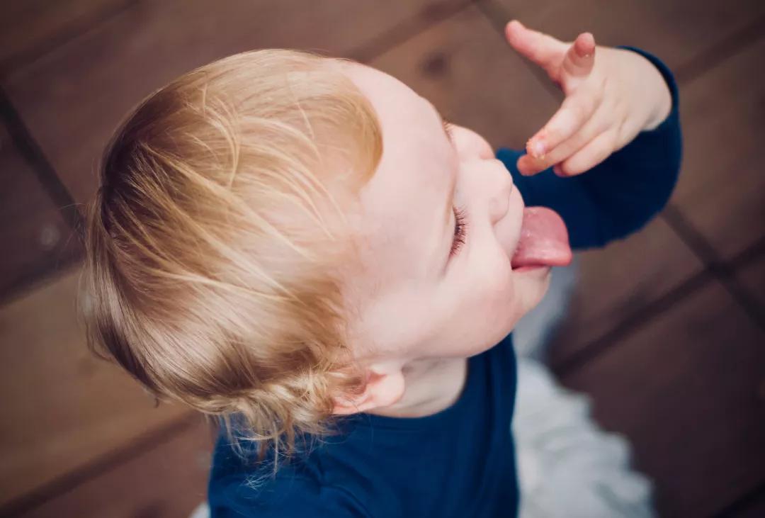 这些统统都是伪健康零食！你可能正给孩子吃