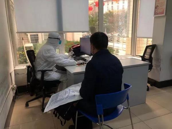 为疫情中的白衣天使点赞,为抗击疫情第一线的白衣战士点赞