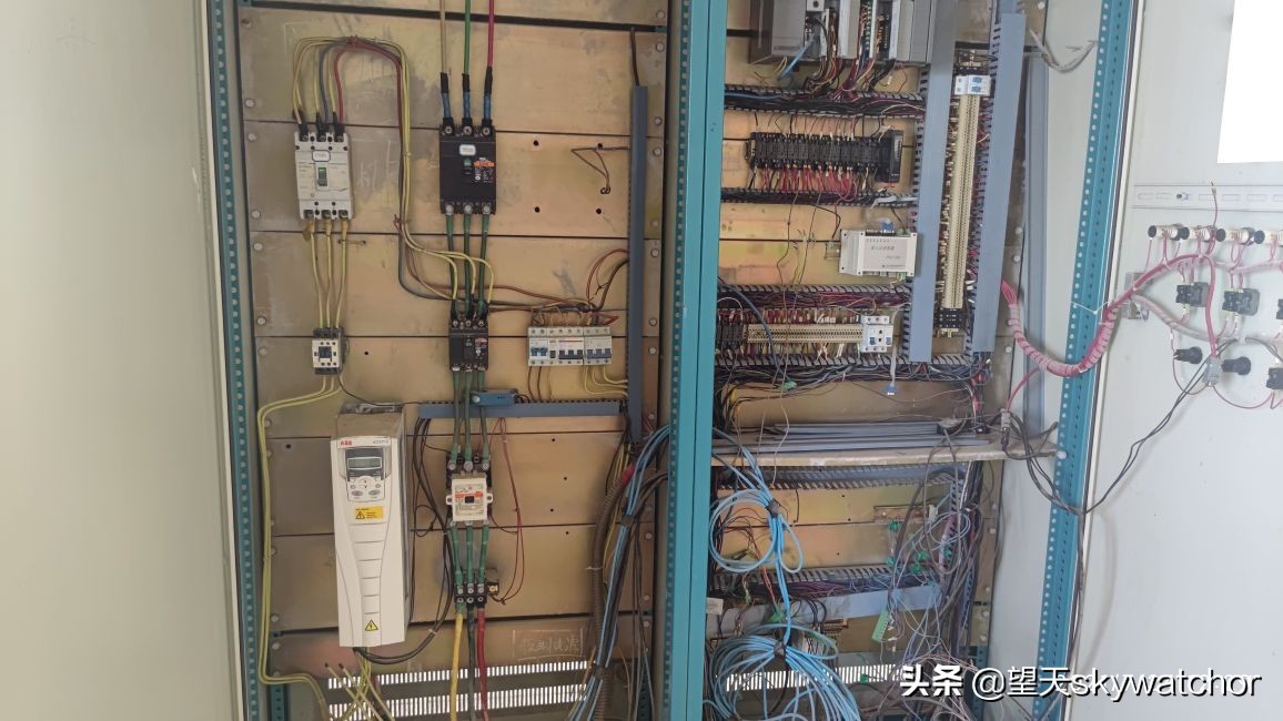 克拉玛依魔鬼城石油井,克拉玛依魔鬼城