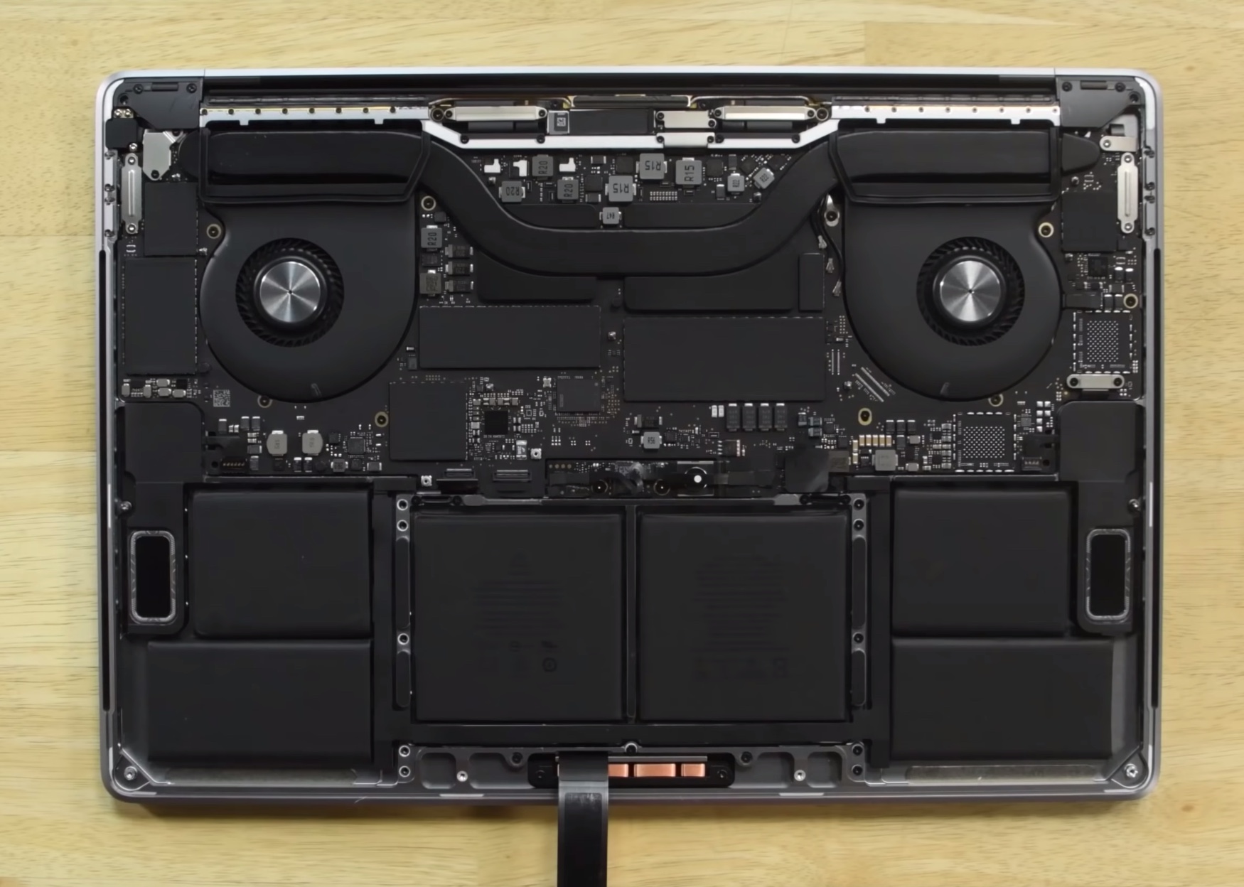 xps15买9570还是7590,xps15macbookpro15