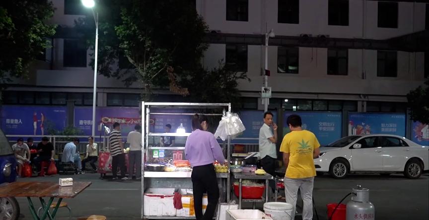 摆宵夜摊能挣到大钱吗,摆夜宵摊赚钱吗