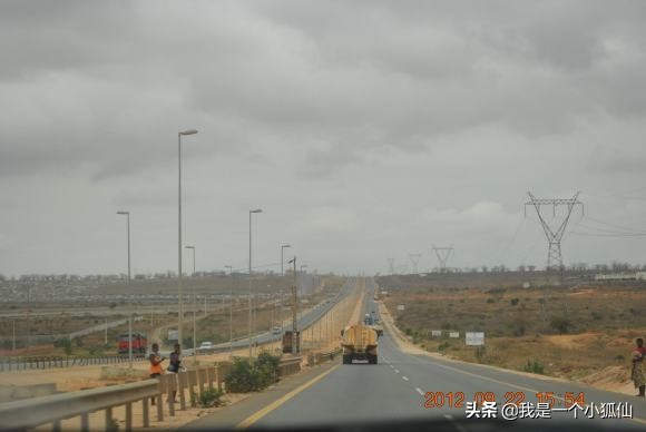 非洲安哥拉的路我在非洲安哥拉的日子202