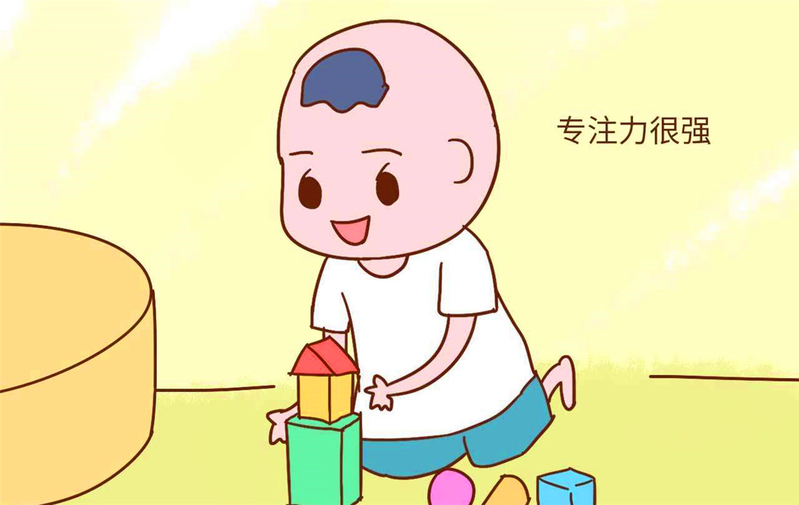 孩子怕答错上课举手不积极 (孩子上课自控能力差喜欢随意走动)