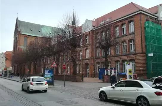 闀滃ご涓嬬殑寰峰啗,鍟嗗懆涓撴爮