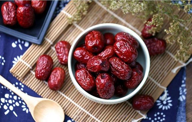 专家红枣养生吃法,红枣可不是吃越多越好到底该咋吃