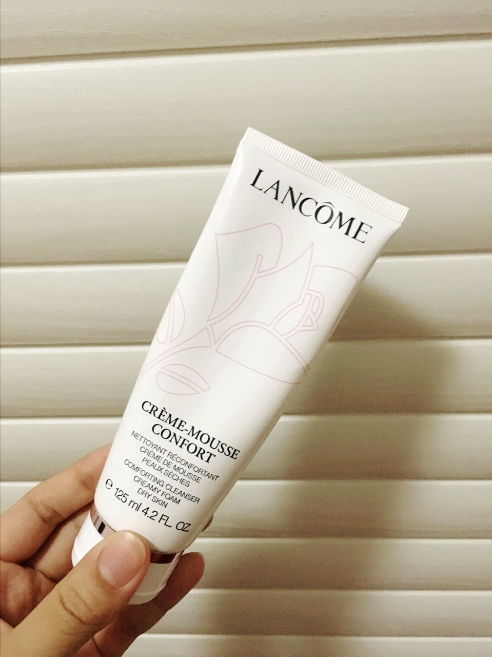 如何选一款自己适合的洗面奶,如何选择自己适合的洗面奶呢