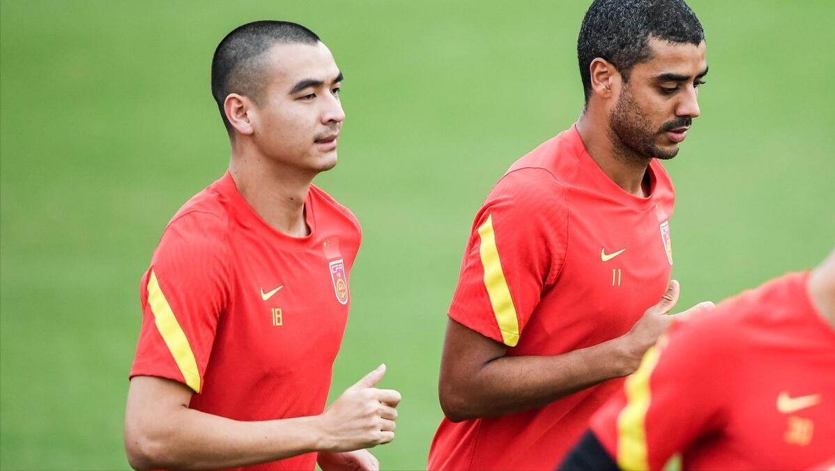 cctv5直播国足热身赛,国足1-1战平沙特蒿俊闵