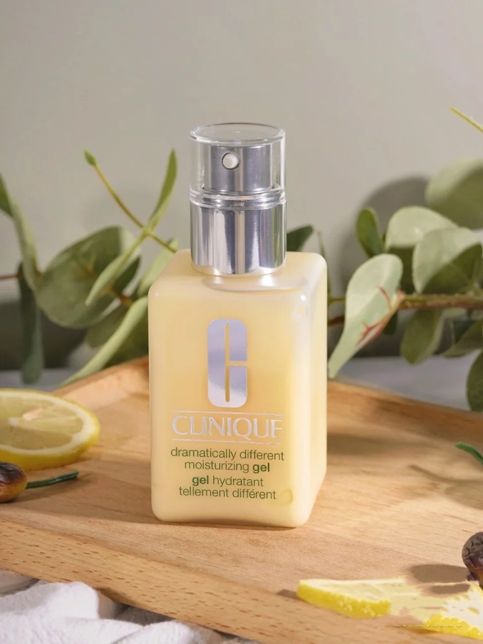 倩碧黄油有油和无油怎么选择,倩碧黄油有油和无油的区别外观