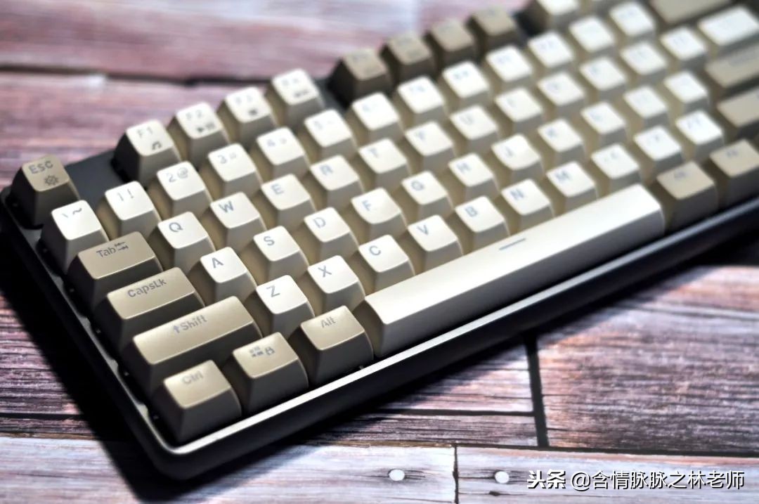 红轴正刻机械键盘,悦米红轴机械键盘