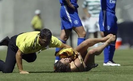 尺度爆表，这片连海报都打了马赛克