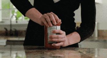 外国人谈中国人不吃罐头,当老外得知中国人不喜欢吃罐头