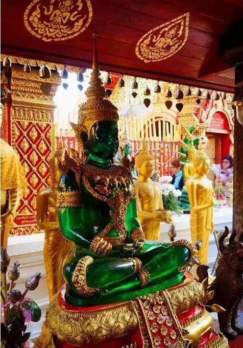 泰国国宝玉佛真假,泰国20亿翡翠佛