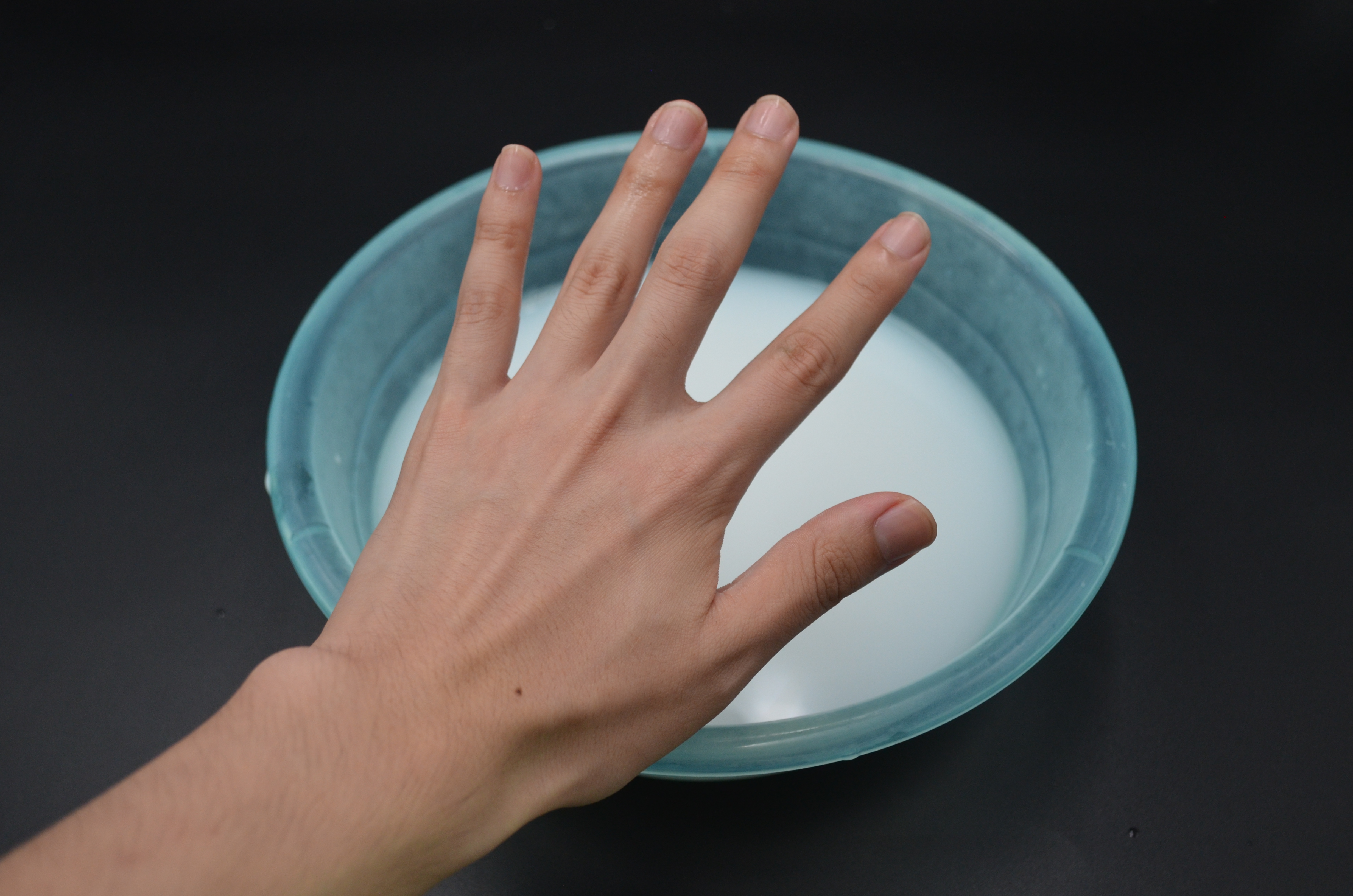 手粗糙怎么办教你一招就变好看,手部干燥怎么护理快速嫩白