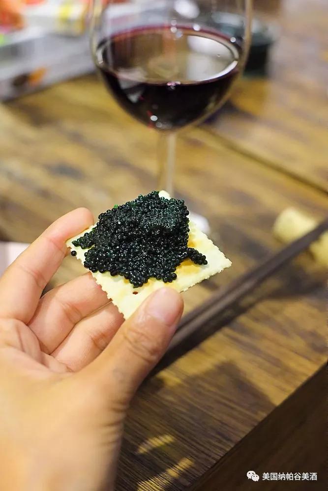 如何用葡萄酒做一餐美味佳肴,葡萄酒配什么美食好吃