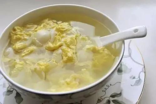 开水冲蛋竟是秋季第一饮功效神奇,开水冲蛋好还是煮蛋有营养