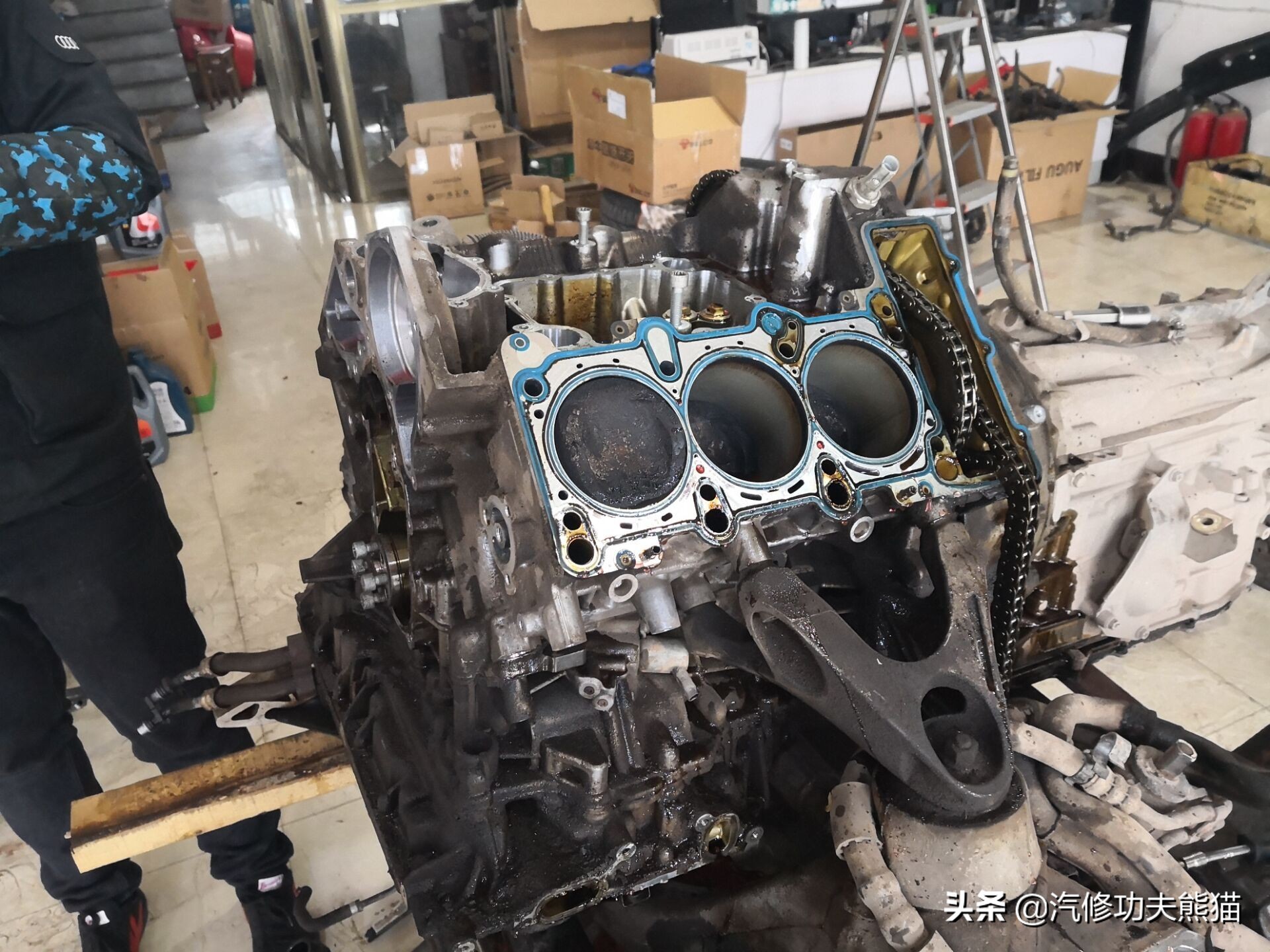 2020款保时捷卡宴s烧机油吗,保时捷卡宴免拆治理烧机油靠谱吗