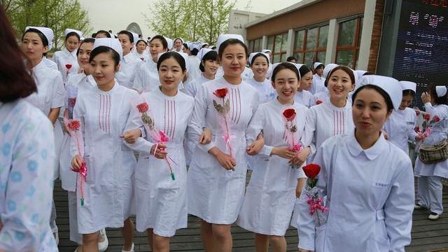 女生铁路专业哪个专业最好,计算机专业适合女生的专业