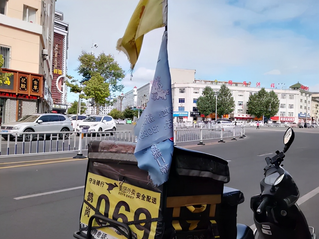 鹤岗市区清晨六点钟,鹤岗5路车几点发车