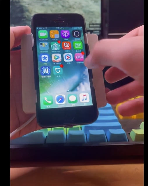 86底盒MagSafe磁吸固定手机无线充电改造方案