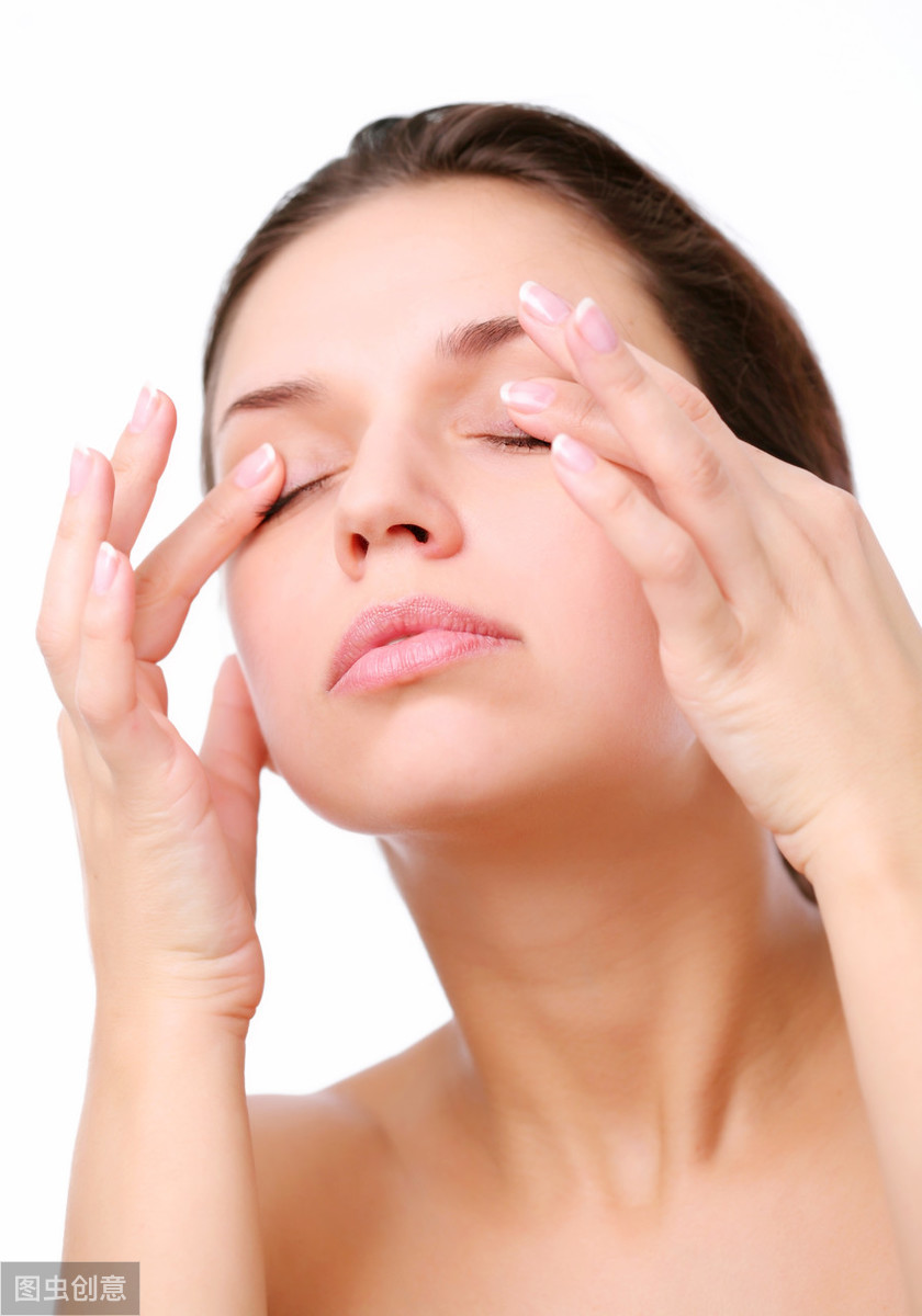 老年人眼睛干涩痒怎么办,老年人眼睛干涩怎么回事