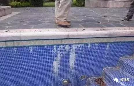 室外地面石材泛碱怎么办,水景石材泛碱如何处理