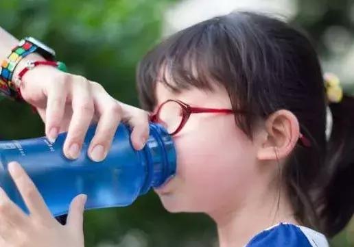 宝宝跳舞必备物品有哪些 (宝宝舞蹈训练服)