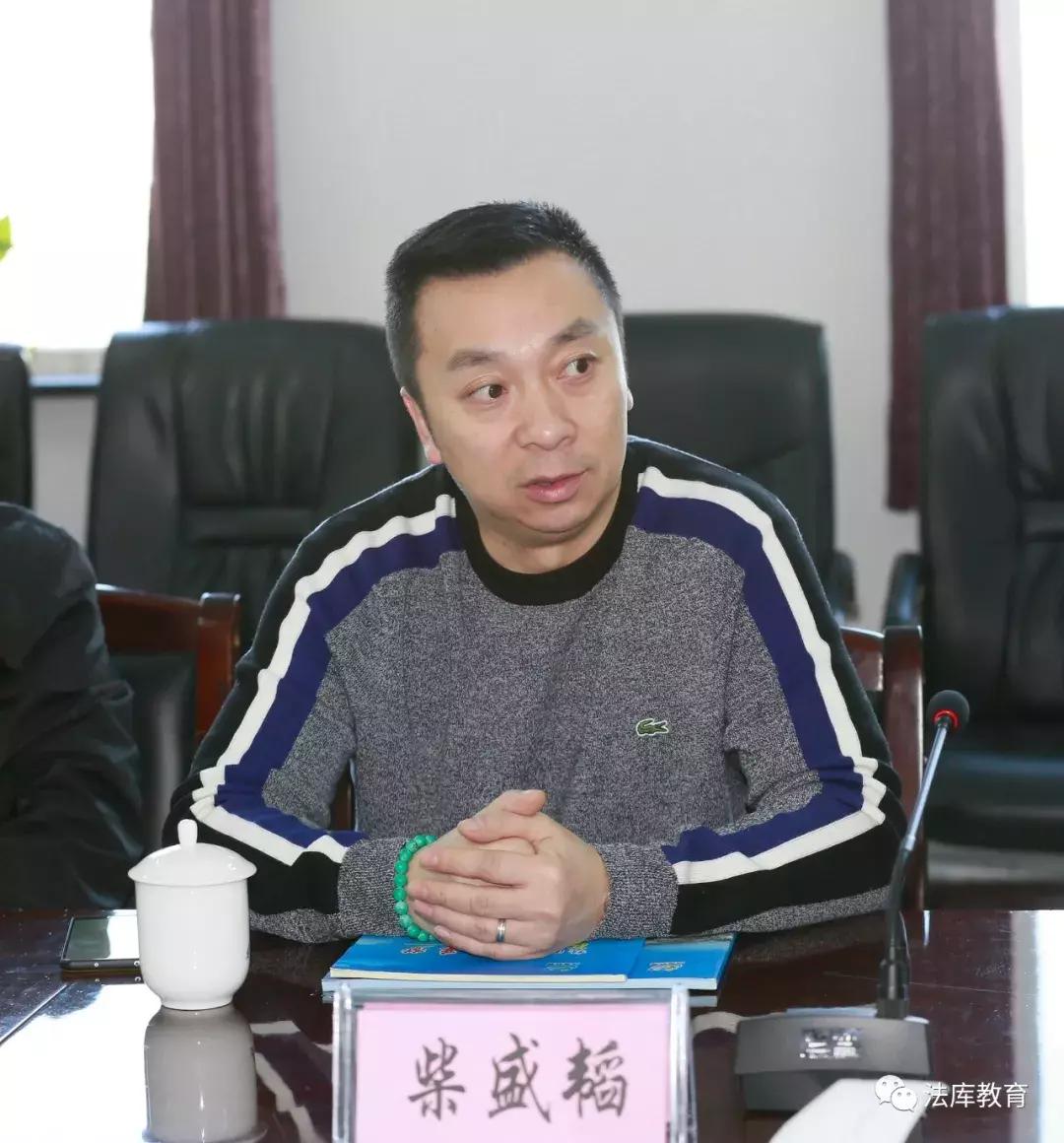 央视少儿频道联合百杰女企业家理事会赴法库开展捐资助学活动