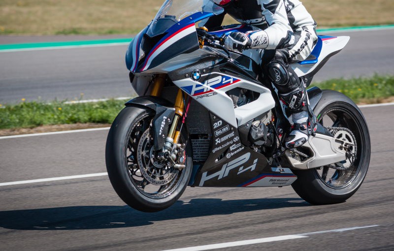 摩托车轮毂可以加大吗,摩托碳纤维轮毂优缺点