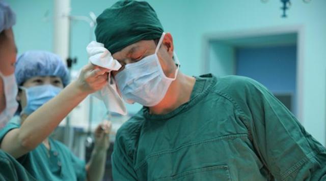 医院妇产科为什么要男医生,为什么医院妇产科会有男医生