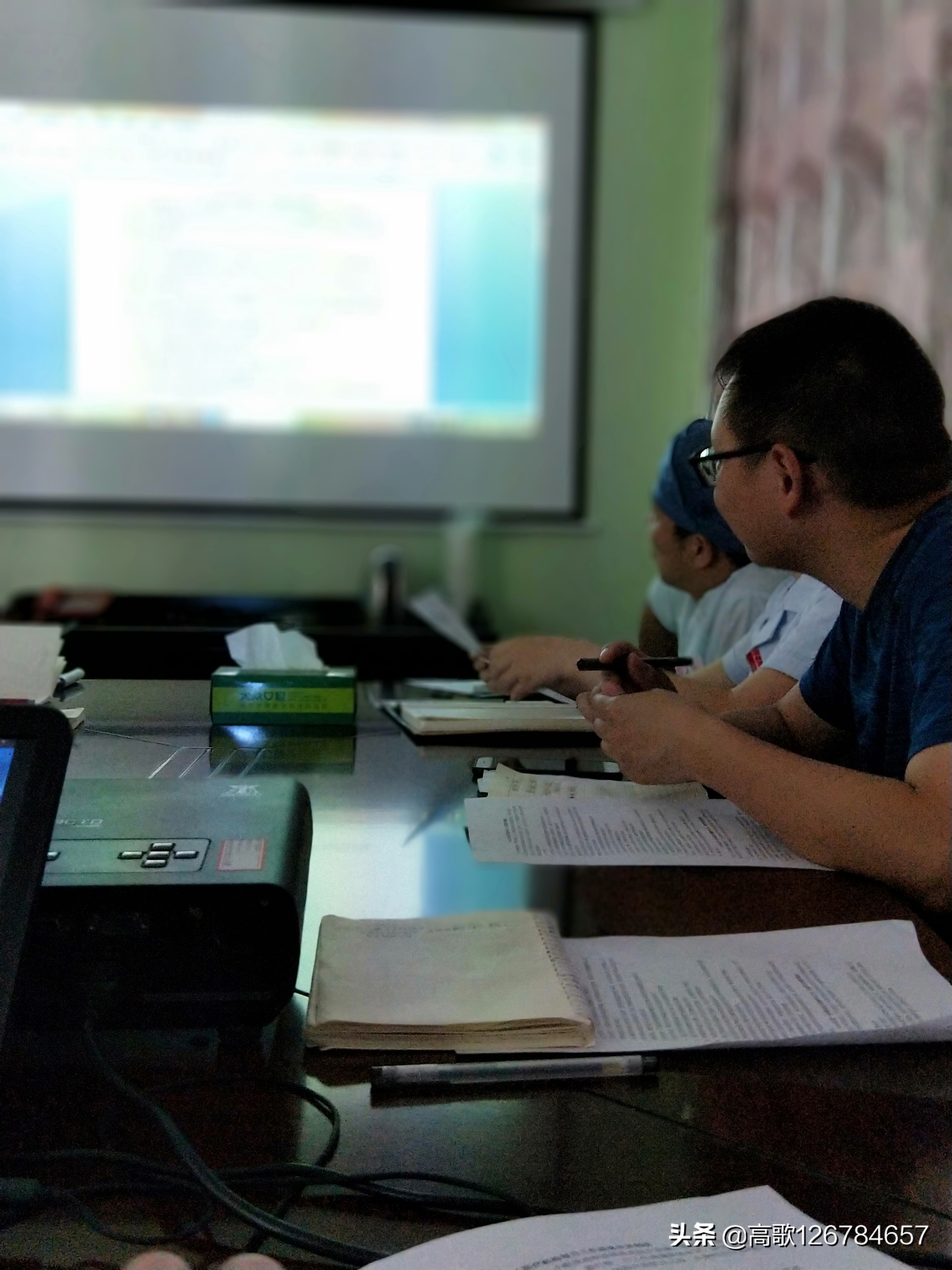 口腔医生周欢,武汉大众口腔医生