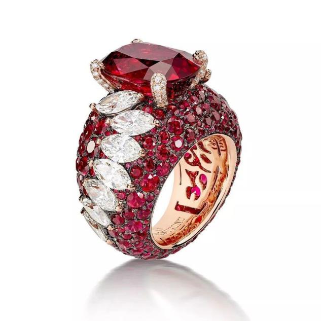 最值得一看的57枚大牌经典款戒指 (复古韵味十足的戒指也很值得入手)