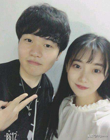 rookie夺冠公开恋情,rookie官宣的情侣是谁